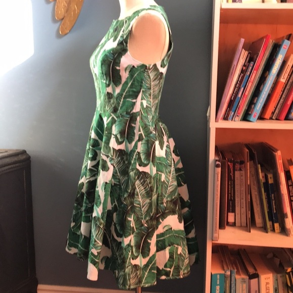 Grace Karin green & white tropical print sleeveless 60’s style circular dress - Picture 4 of 13